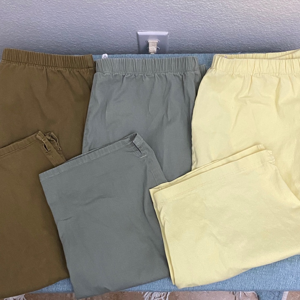 Vintage XL Denim&Co Relaxed Fit Pants in Yellow, Green, and sage.